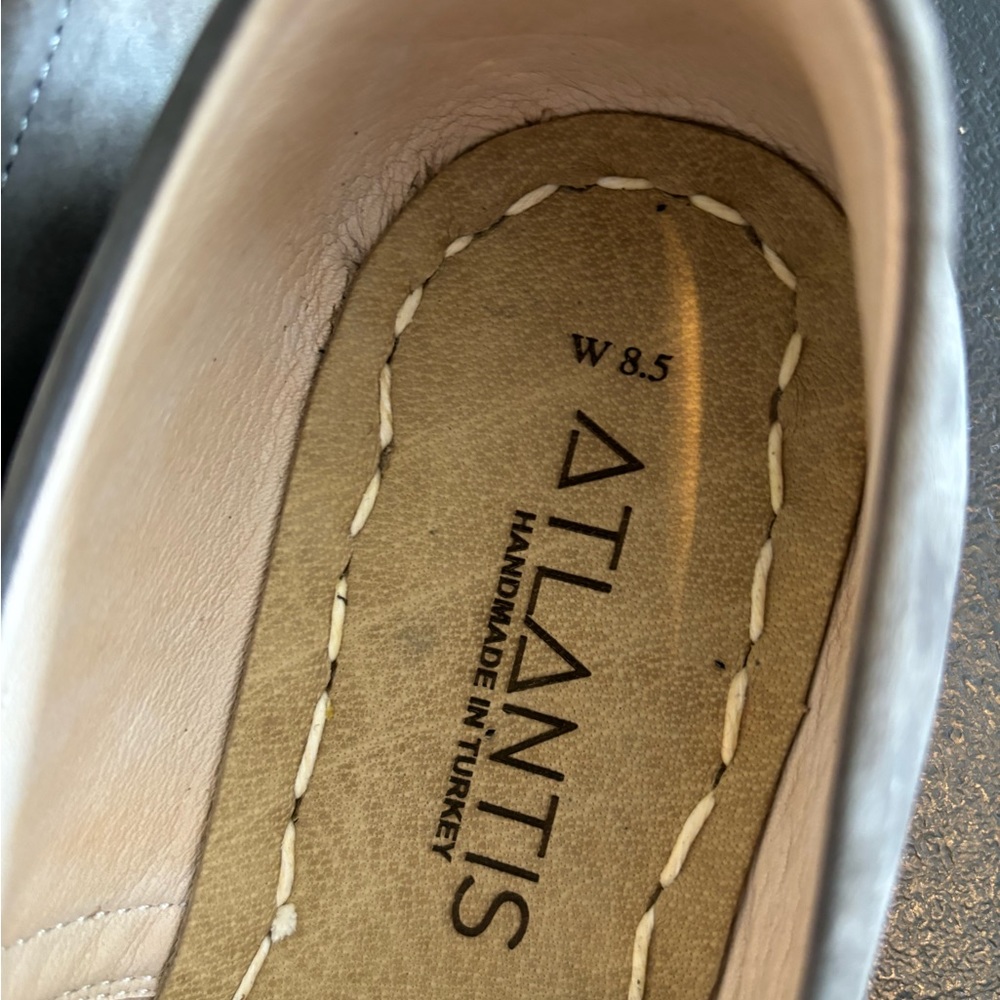 NWOT Atlantis Shoes